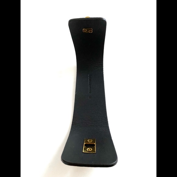 Gucci Cuff Leather Bracelet - Picture 6 of 9